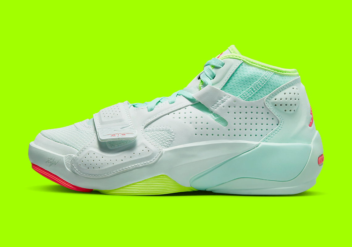 Đôi giày  sneaker Jordan Zion 2 GS với màu Barley Green/Volt - 2