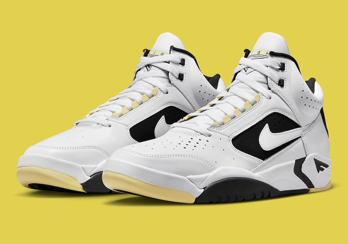 Đôi giày sneaker Nike Air Flight Lite Mid "White/Lemon" màu trắng và một số họa tiết đen