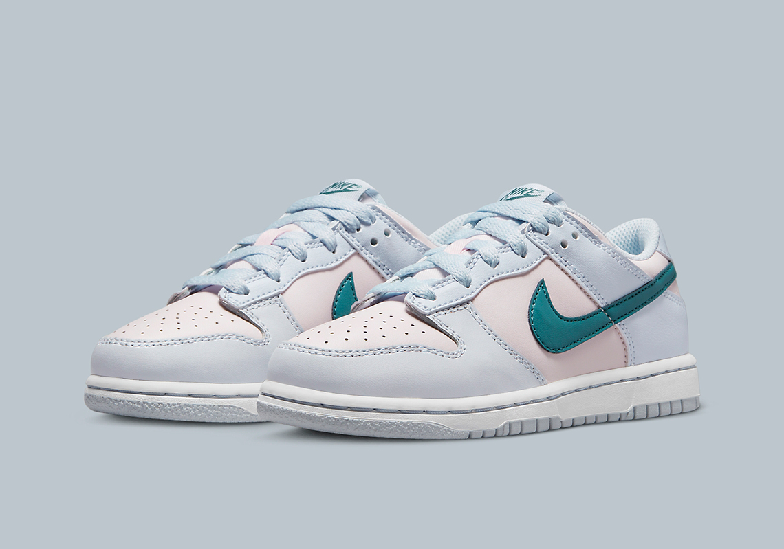 Đôi giày trẻ em Nike Dunk Low Green Blue Pink - 4
