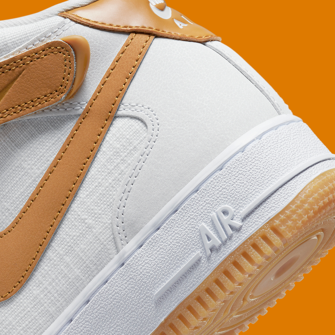 Đôi Nike Air Force 1 Mid với các điểm nhấn in hình Desert Ocher rất thú vị - 7
