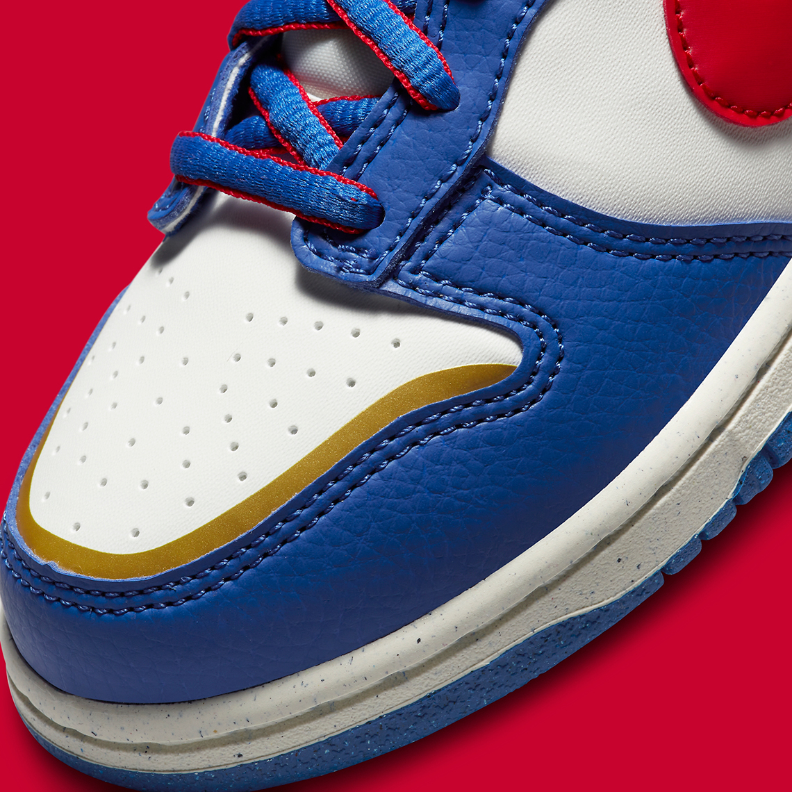 Đôi Nike Dunk Low này giúp thực hiện ước mơ của mọi trẻ em là một siêu anh hùng - 7