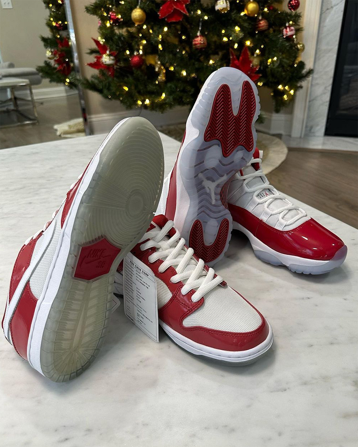 Đôi Nike SB Dunk Low  này giống với Cherry 11s - 3