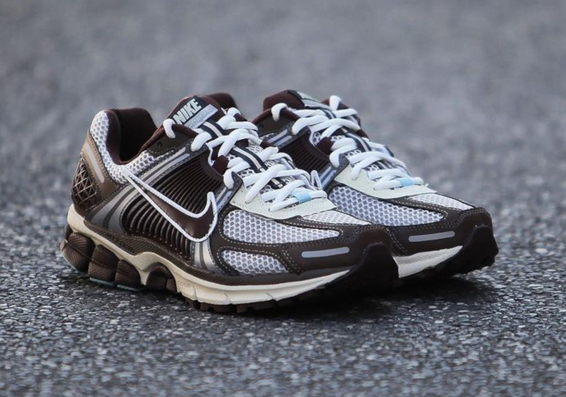 Đôi Nike Zoom Vomero 5 màu Nâu trầm và Xanh sống động - 2