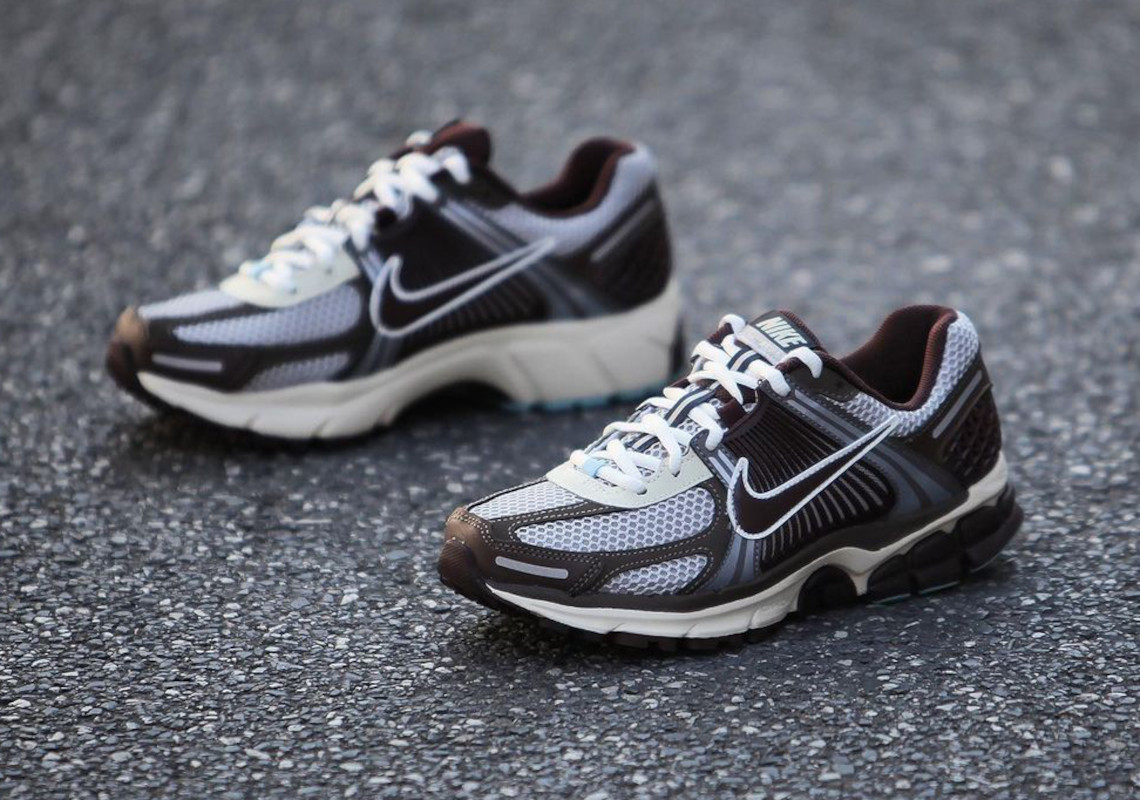 Đôi Nike Zoom Vomero 5 màu Nâu trầm và Xanh sống động - 4