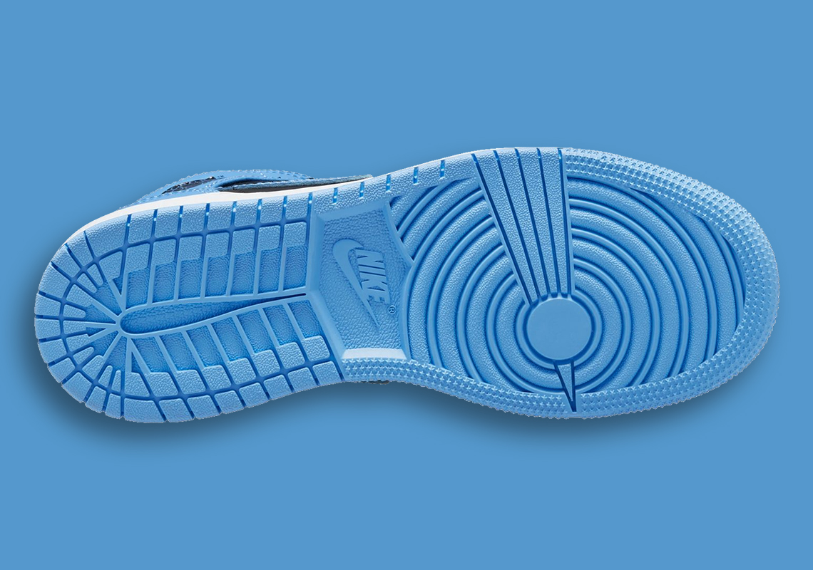 Đôi sneaker Air Jordan 1 Mid với màu University Blue - 4