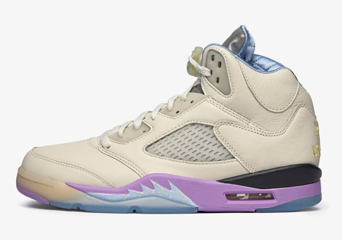Đôi sneaker DJ Khaled x Air Jordan 5 Sail/Purple đã lên kệ - 2