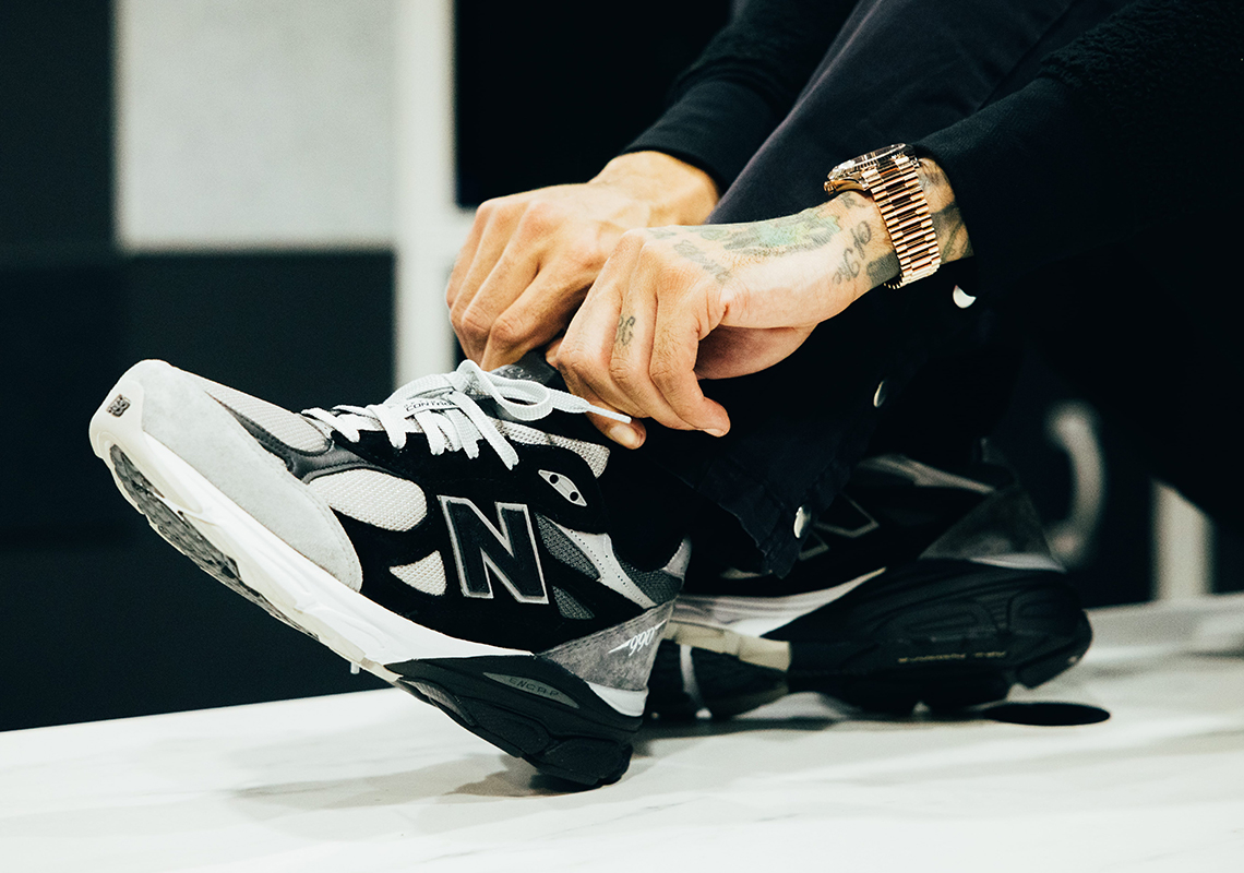 DTLR ra mắt New Balance 990v3 GR3YSCALE mới lấy cảm hứng từ tinh thần làm việc của người bán hàng tại DMV - 1