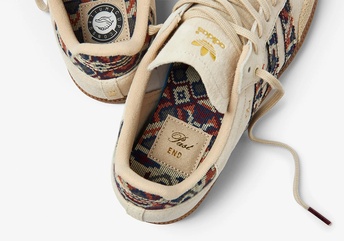 END. Clothing và adidas Samba Past: Chiến Thắng Đầ - 6