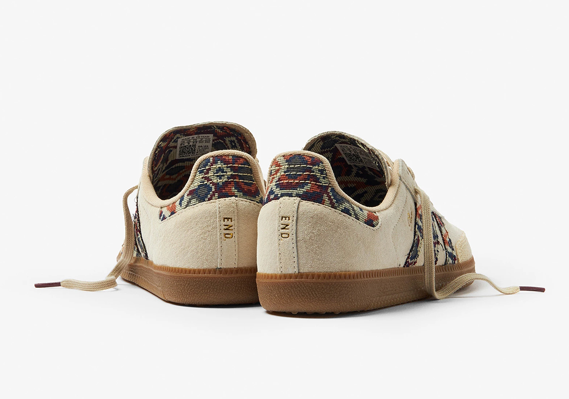 END. Clothing và adidas Samba Past: Chiến Thắng Đầ - 8