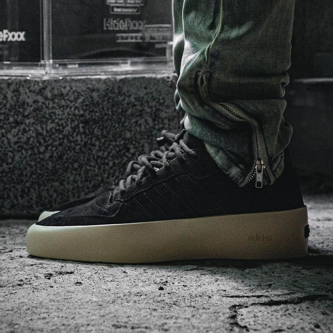 Fear Of God x adidas Forum 86 Lo: Sự Kết Hợp Ấn Tượng Mới từ Jerry Lorenzo - 5