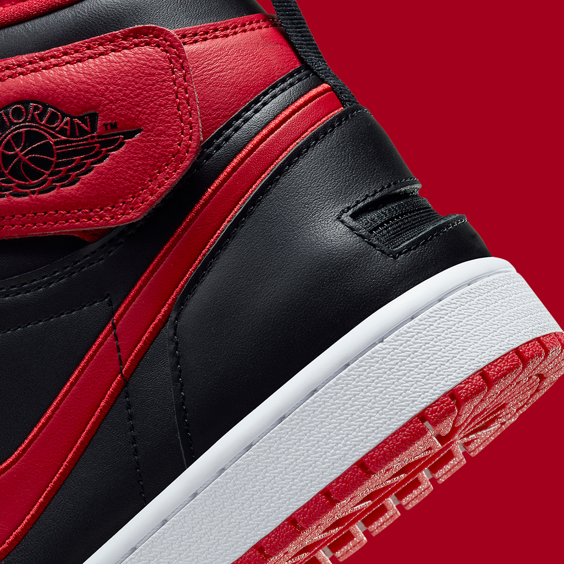 Flyease Air Jordan 1  với màu Bred mang tính biểu tượng - 10