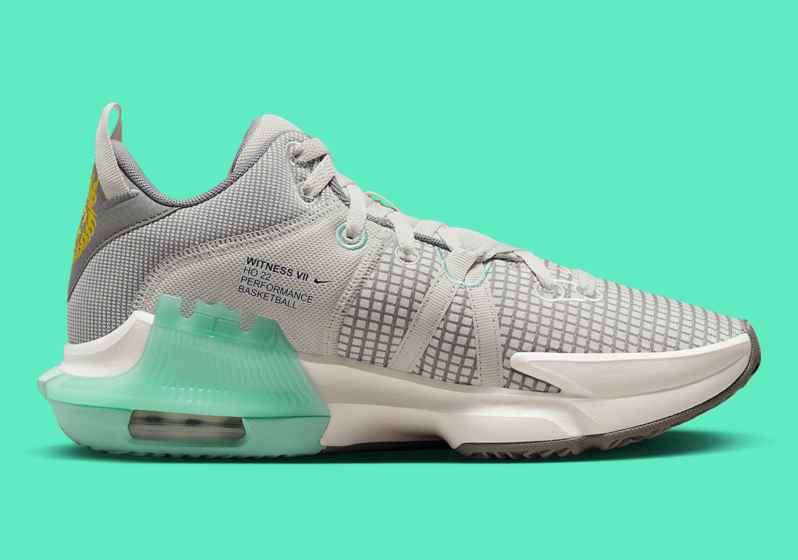 Gam màu xanh lá cây và vàng tạo động lực cho Nike LeBron Witness 7 - 3