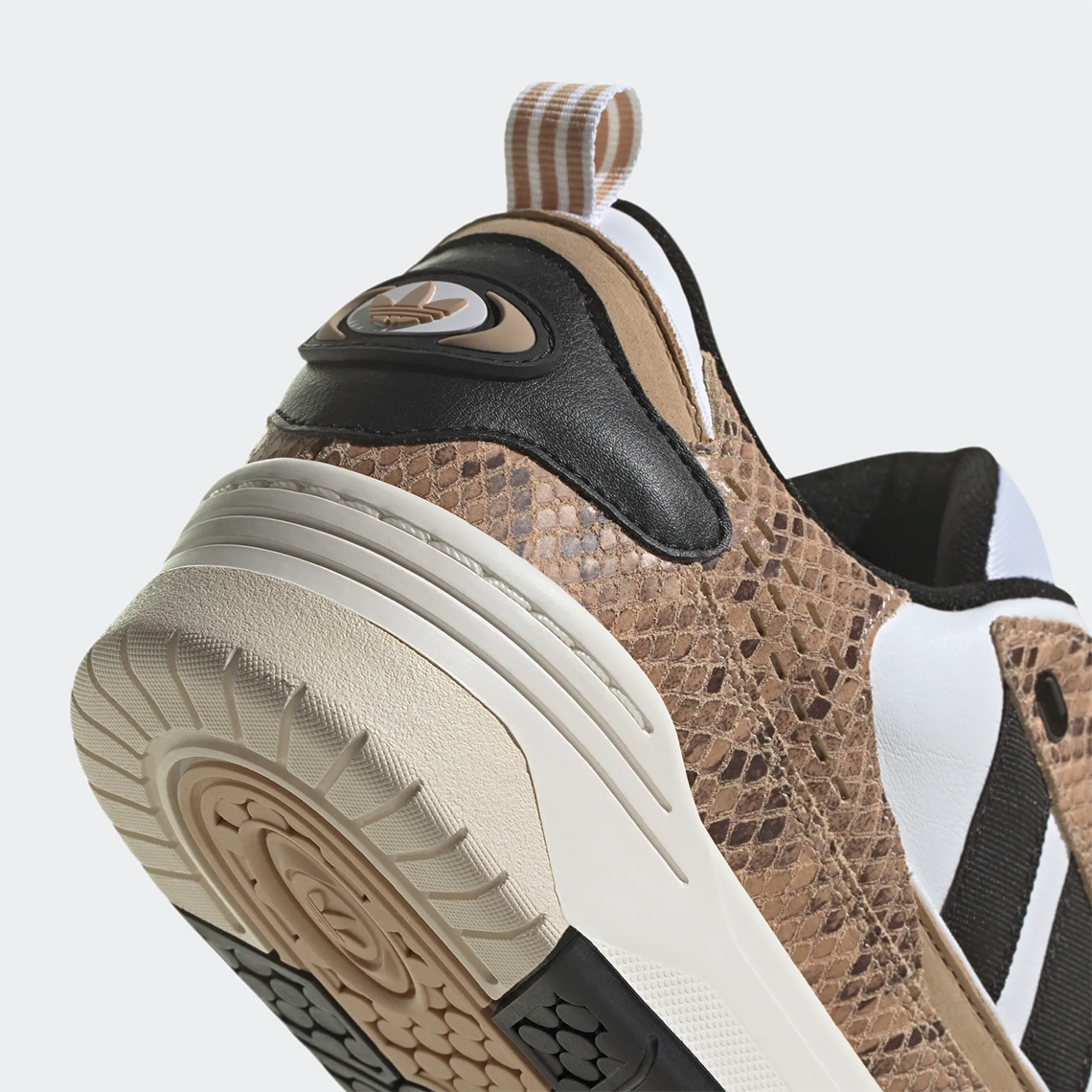 Giày Adidas ADI2000 lấy cảm hứng từ thập niên 2000 với lớp da rắn sang trọng - 8