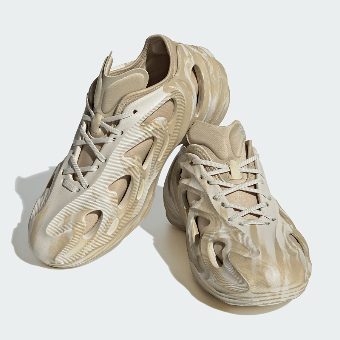 Giày adidas adiFOM Q Strata: Họa tiết trừu tượng như YEEZY MX - 11