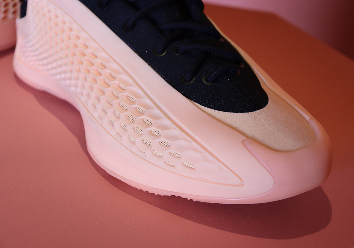 Giày adidas AE1 Được Ra Mắt Trong Lễ Kỷ Niệm Tại Hometown của Anthony Edwards - 10