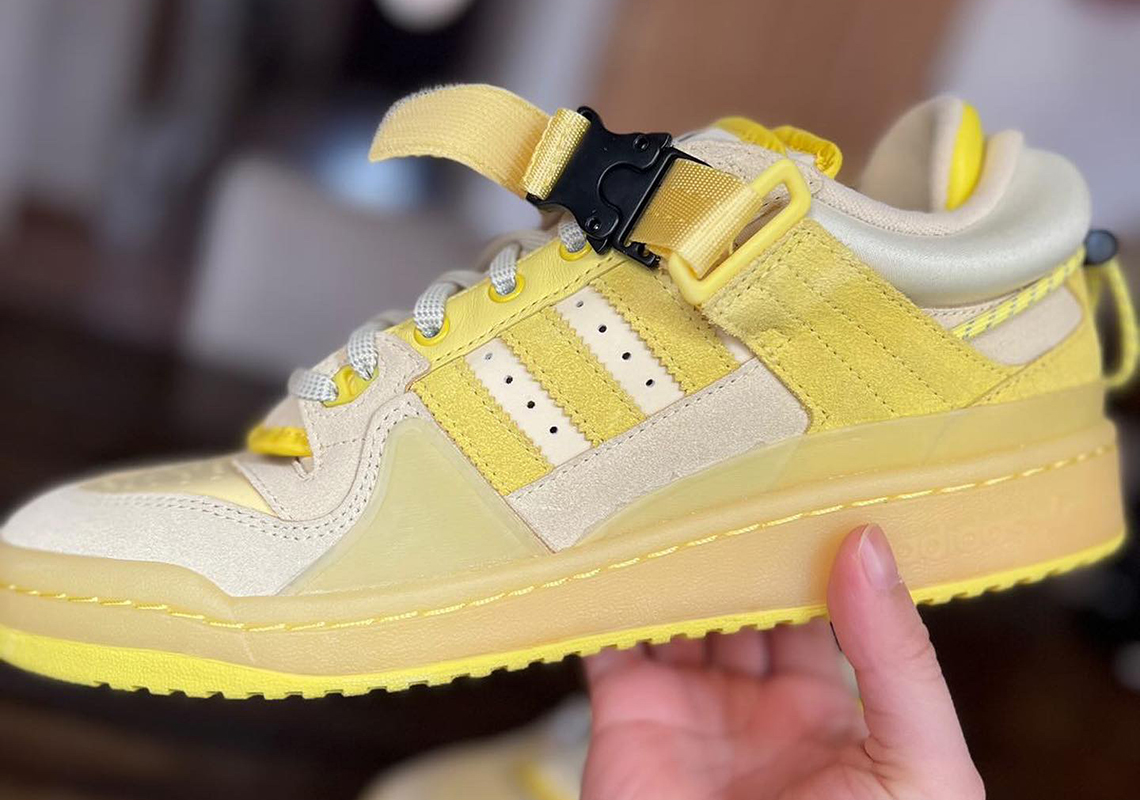 Giày adidas Forum Buckle Low màu vàng của Bad Bunny có phát hành không? - 1