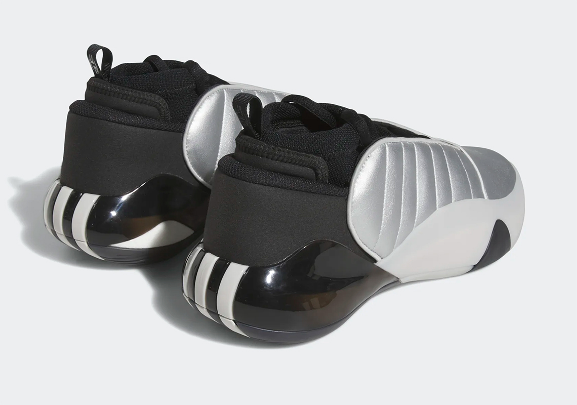 Giày adidas Harden Vol 7 nhận được một chiếc áo khoác bạc ánh kim lung linh - 3