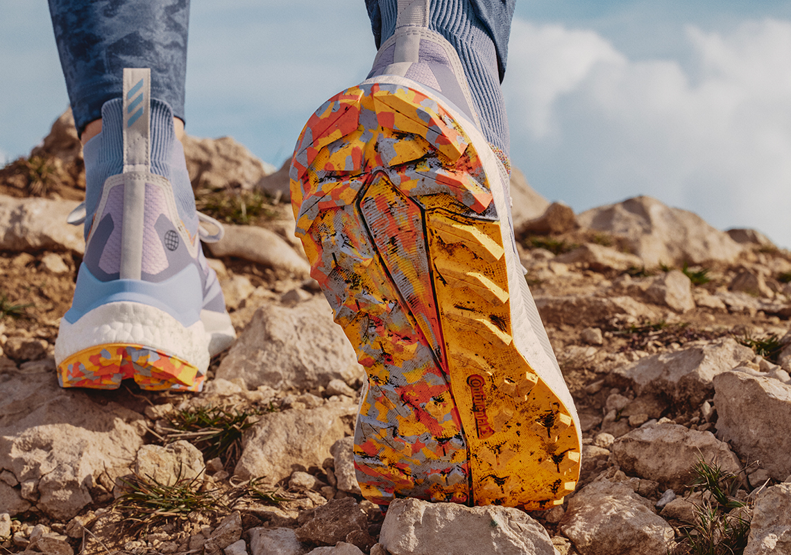 Giày adidas Terrex Free Hiker 2.0 Blue Dawn/Silver Purple sẽ được phát hành vào ngày 22/4 - 7