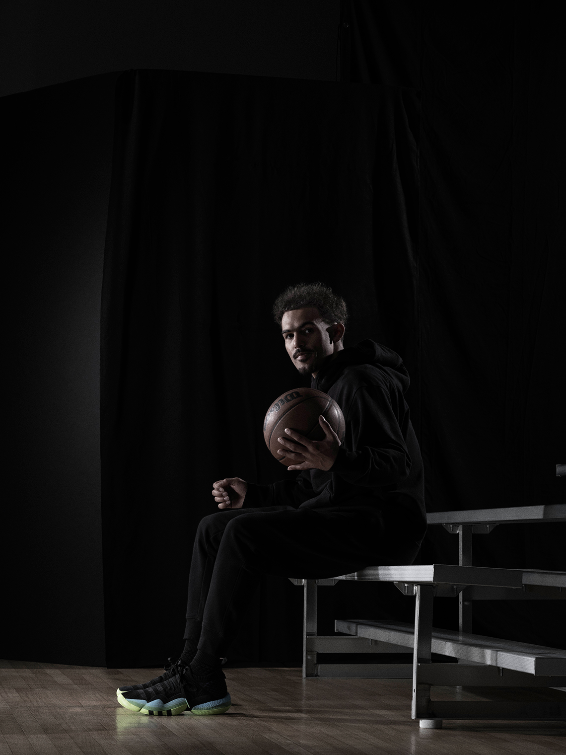 Giày Adidas tiếp theo của Trae Young được lấy cảm hứng một phần từ mẫu Adilette Slides - 10