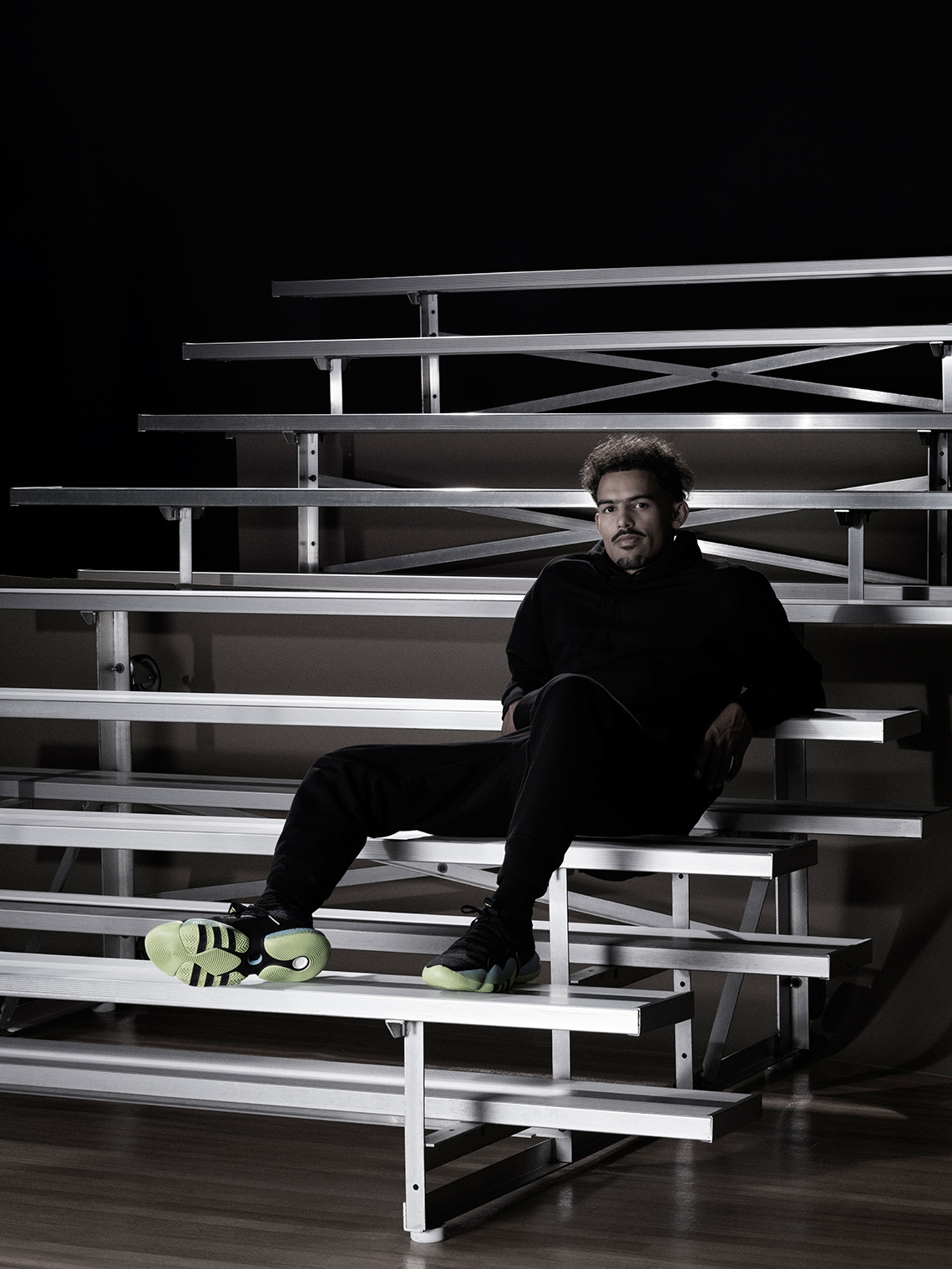 Giày Adidas tiếp theo của Trae Young được lấy cảm hứng một phần từ mẫu Adilette Slides - 6