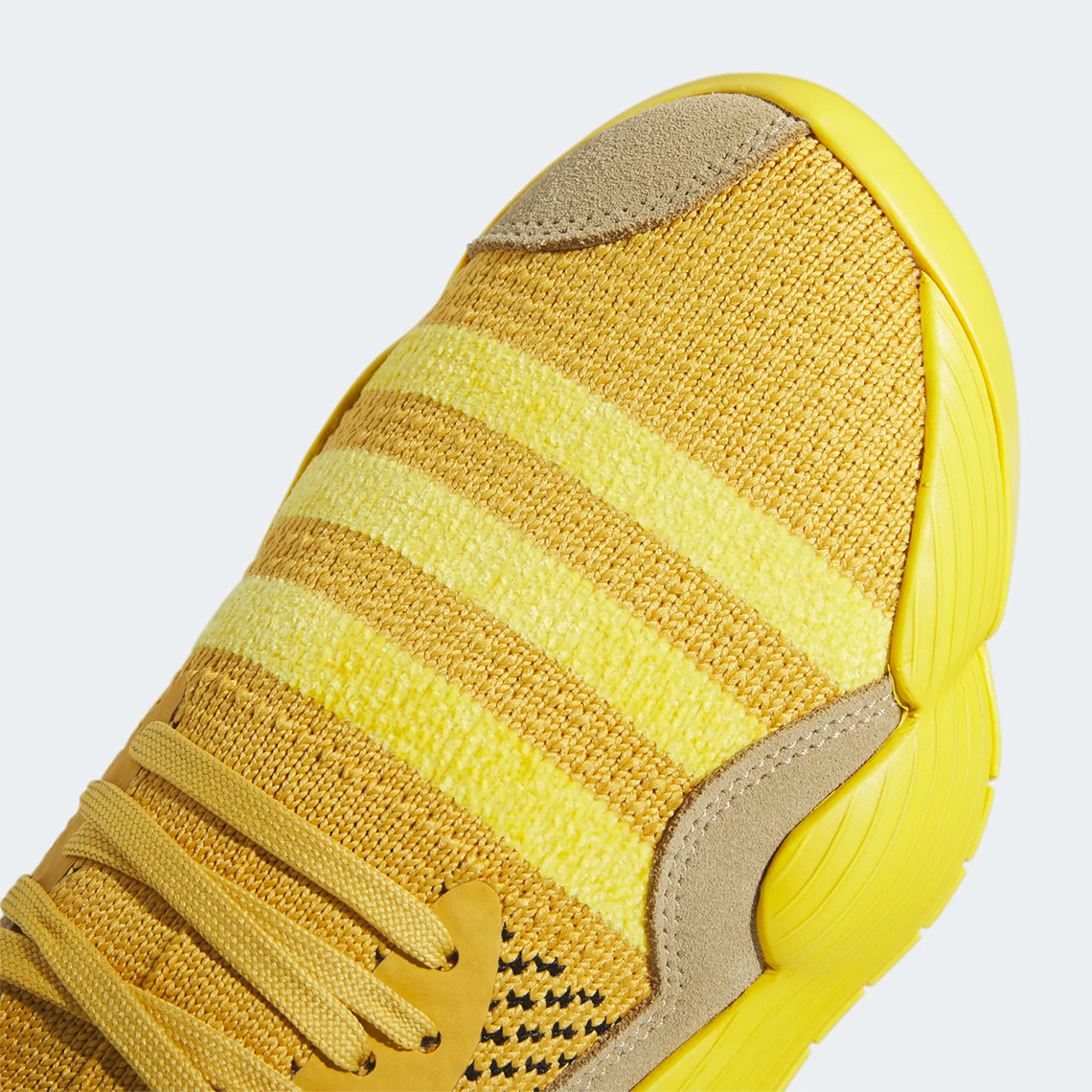 Giày adidas Trae Young 2 Almost Yellow: Sự kết hợp màu sắc táo bạo. - 7