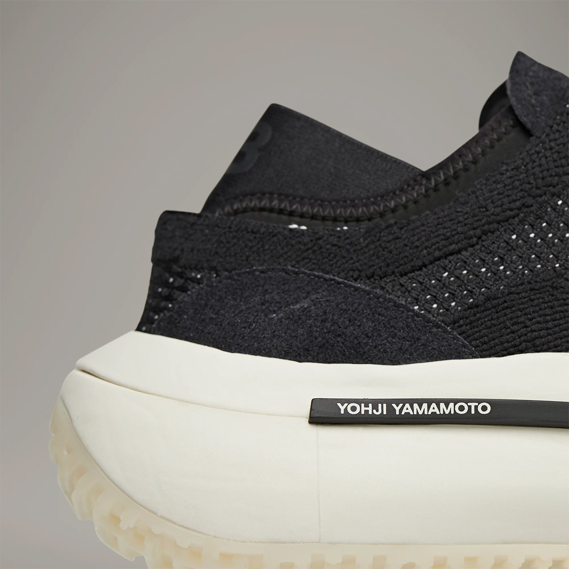 Giày adidas Y-3 Qisan Knit Black/White ra mắt với thiết kế đơn giản - 7