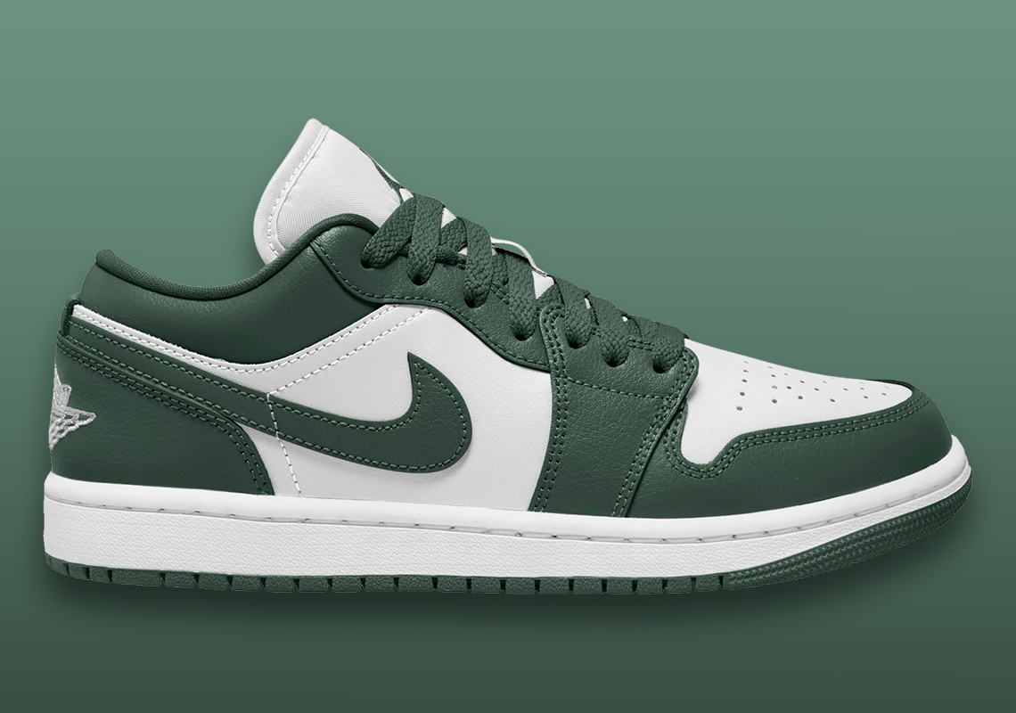 Giày Air Jordan 1 Low mới với gam màu trắng và xanh lá cây