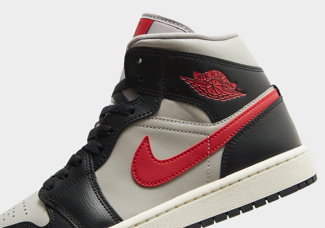 Giày Air Jordan 1 Mid phối màu đen, xám và đỏ ra mắt sắp tới - 3