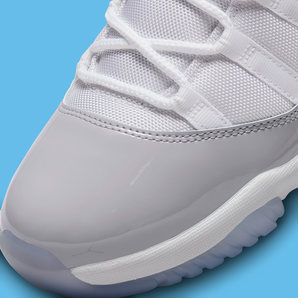Giày Air Jordan 11 Low Cool Grey trình làng ở hình ảnh chính thức - 7