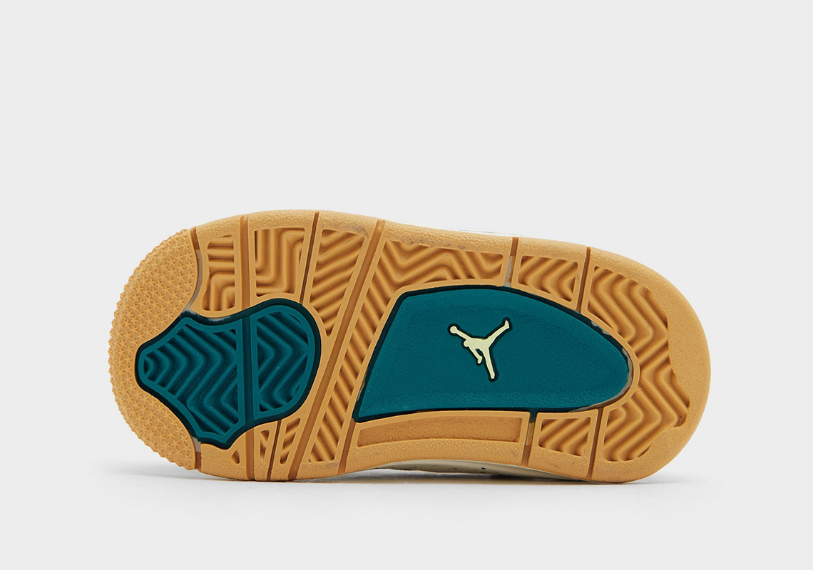 Giày Air Jordan 4 Tonal Brown Tới Tay Các Bé - 4