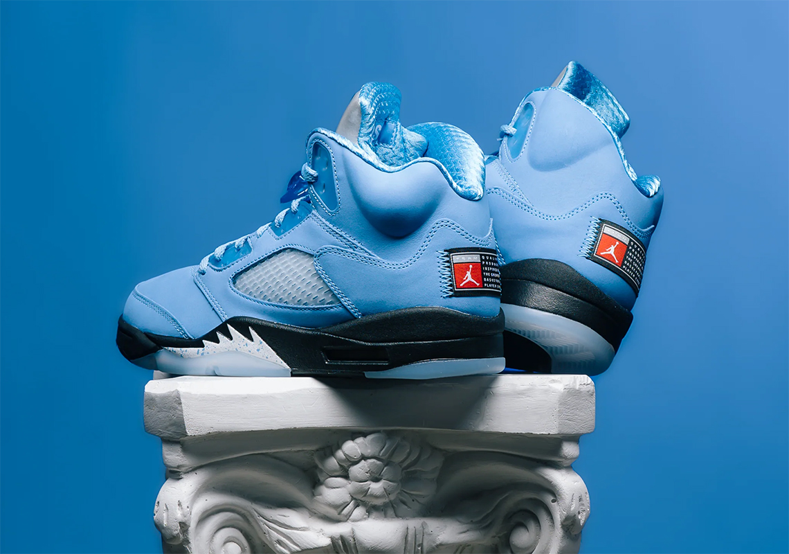 Giày Air Jordan 5 UNC ra mắt trong bộ sưu tập Đại học - 1