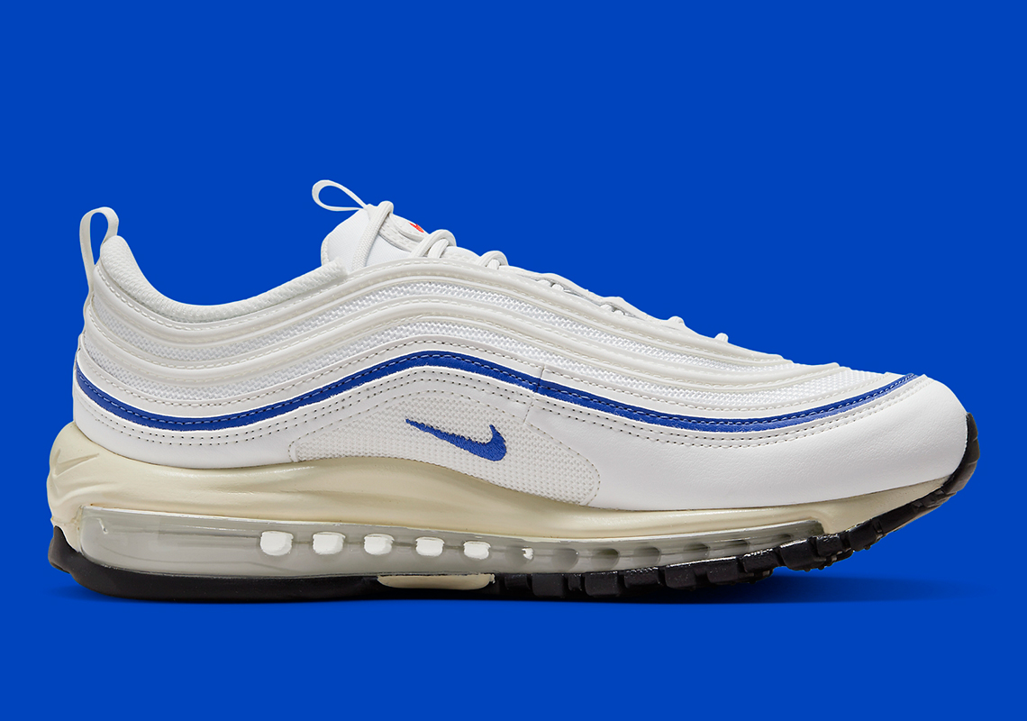 Giày Air Max 97 mới nhất của Nike lên kệ trang trắng tinh khôi - 3