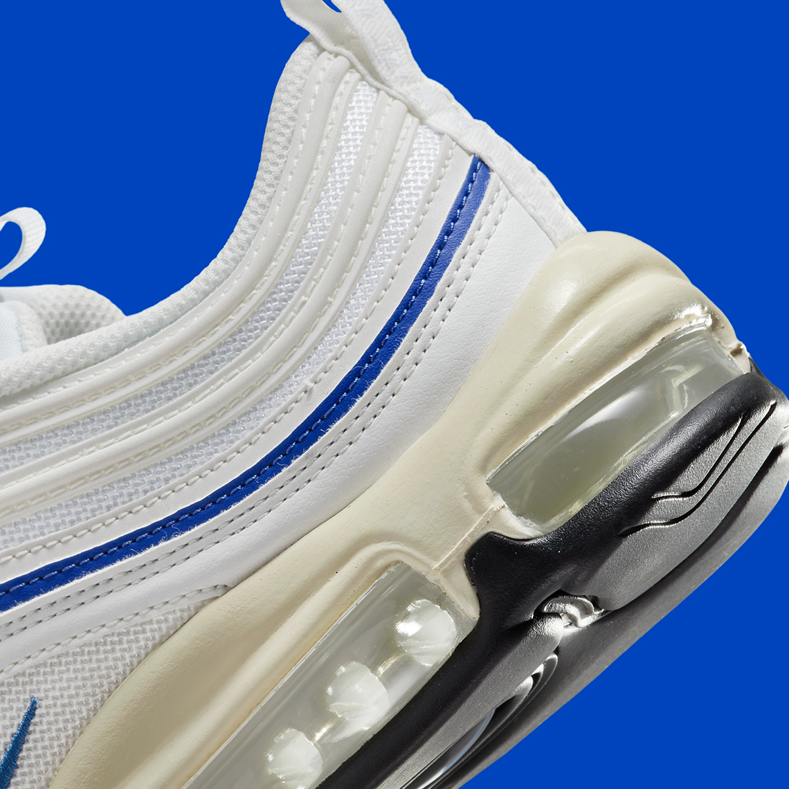 Giày Air Max 97 mới nhất của Nike lên kệ trang trắng tinh khôi - 8