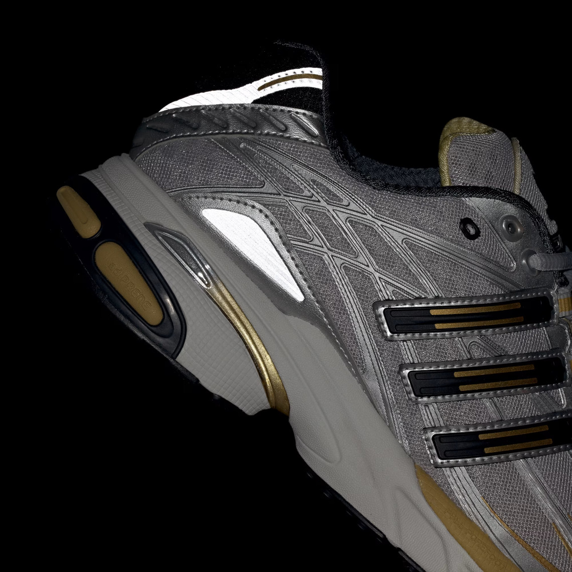 Giày chạy adidas Adistar Cushion 3: Trở Lại Với Thiết Kế Đẳng Cấp và Bền Vững - 10