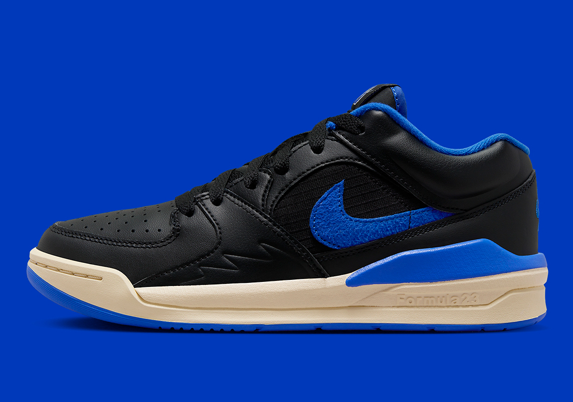 Giày Jordan Stadium 90 màu đen bừng sáng với gam màu xanh lam Royal - 2