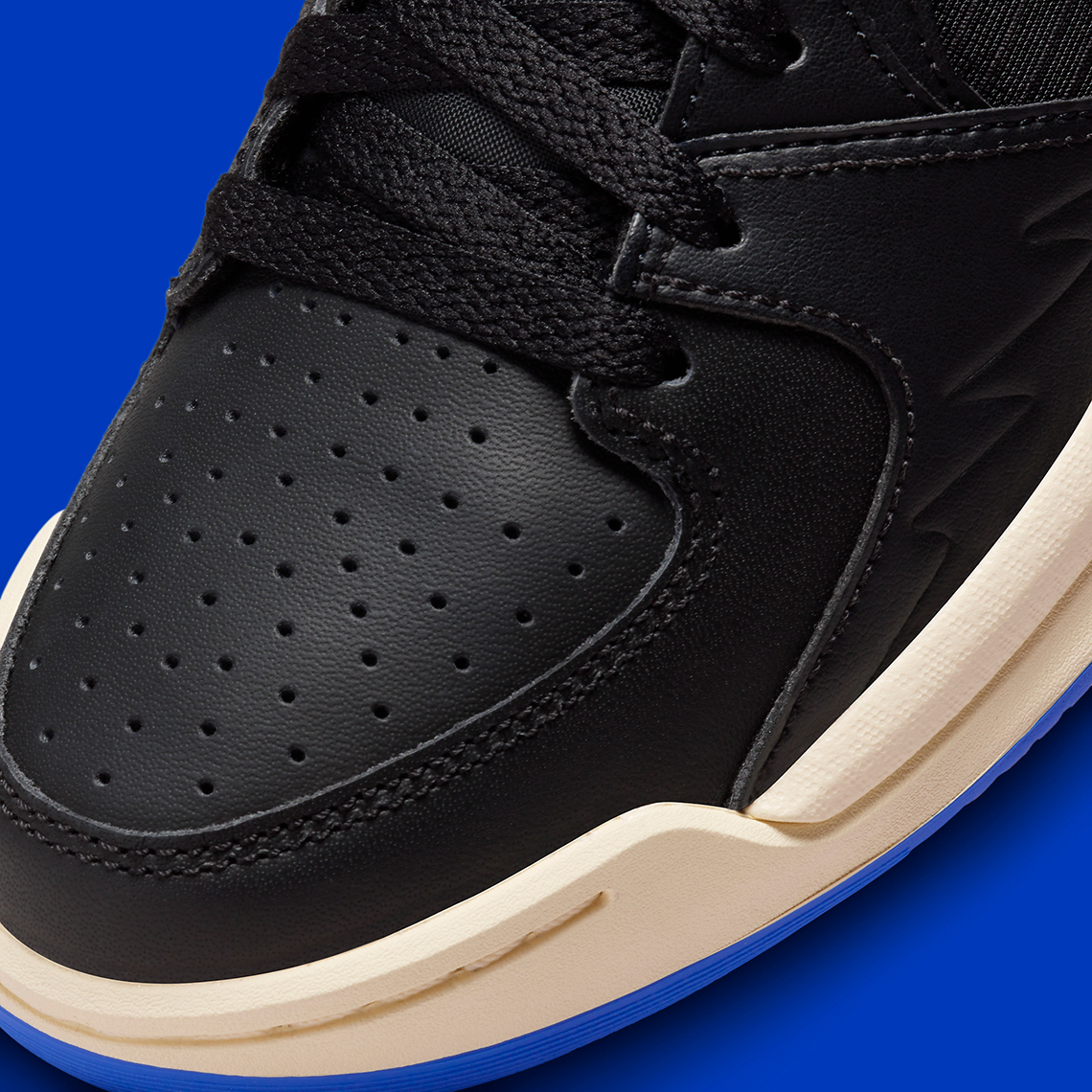 Giày Jordan Stadium 90 màu đen bừng sáng với gam màu xanh lam Royal - 8