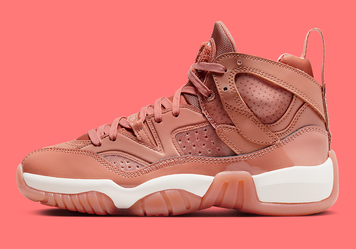 Giày Jordan Two Trey được thêm màu sắc đồng hồng kim tuyến dành riêng cho nữ giới - 2