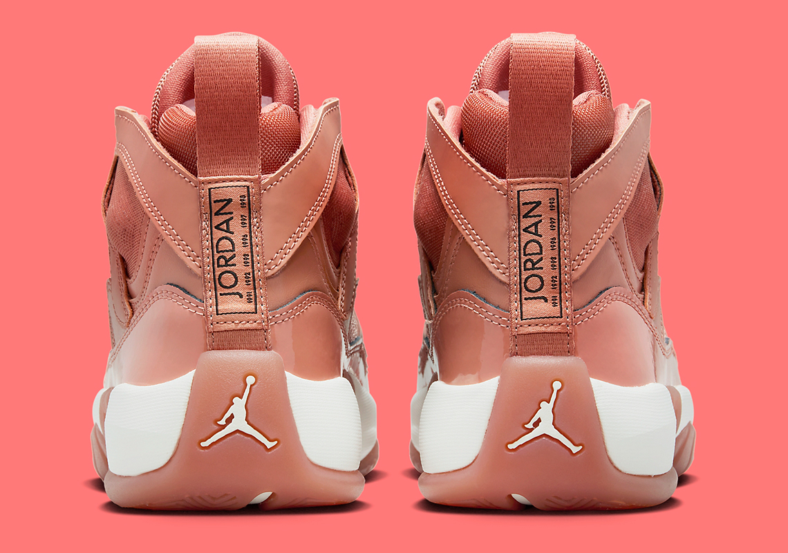 Giày Jordan Two Trey được thêm màu sắc đồng hồng kim tuyến dành riêng cho nữ giới - 5