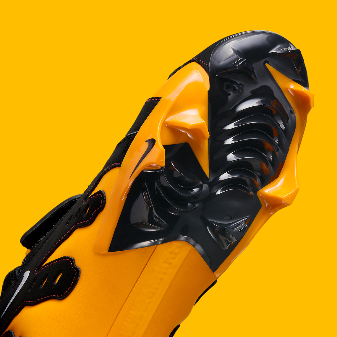 Giày Kyler Murray Nike DT '96 PE: Sự Trở Lại Đầy Phong Cách Từ Huyền Thoại NFL - 9