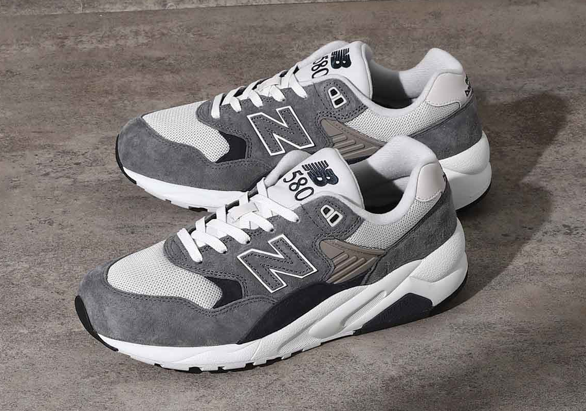 Giày New Balance 580 Màu Xám và Xanh Navy Sang Trọng - 1