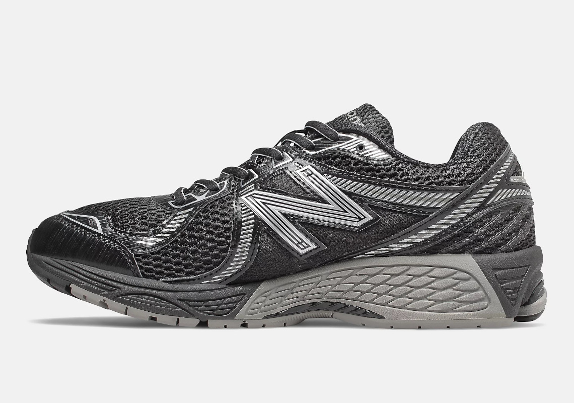 Giày New Balance 860v2 quay trở lại với màu Đen/Bạc kim loại - 2