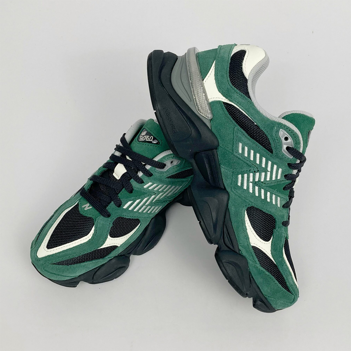 Giày New Balance 90/60 mới - màu xanh lá cây và đen - 3