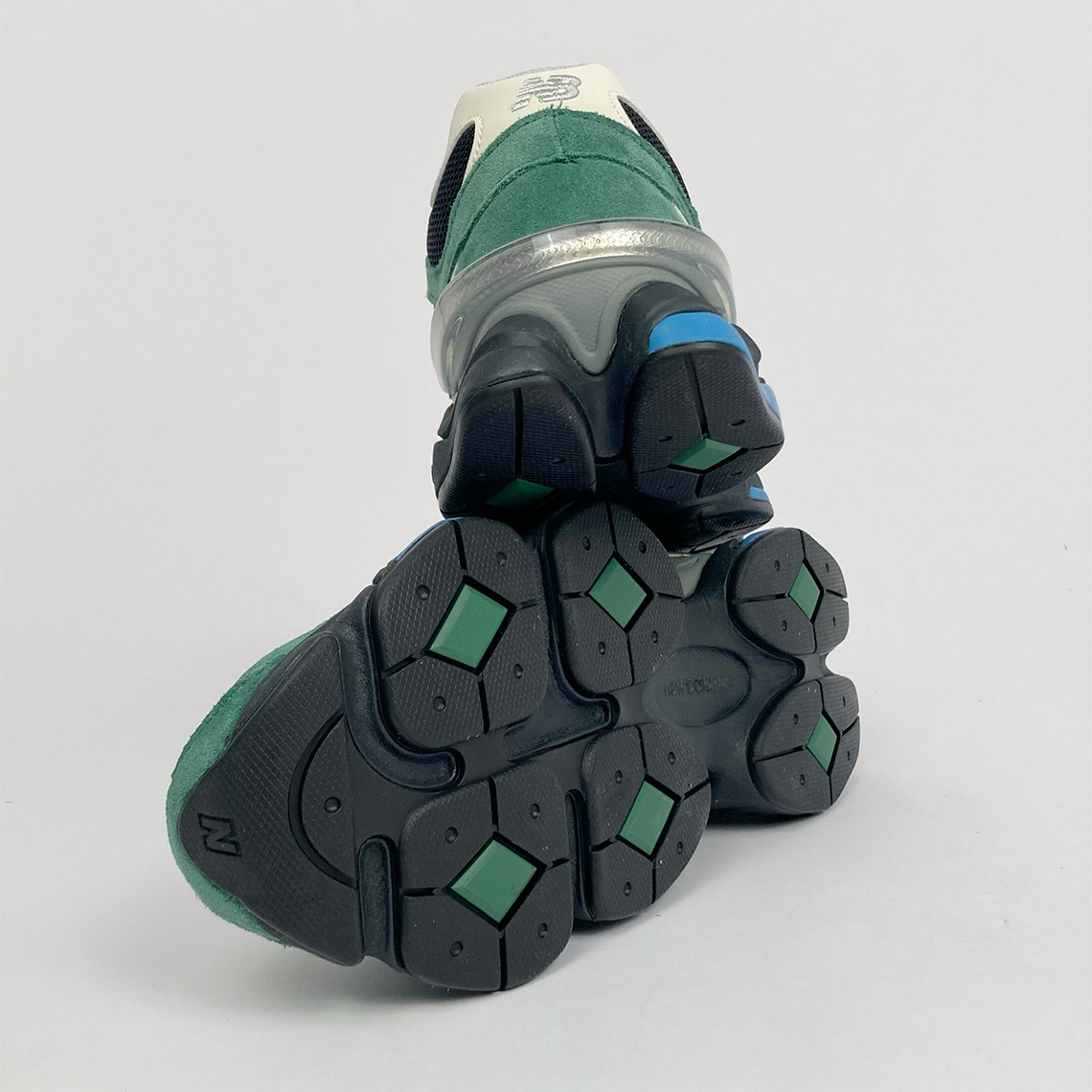 Giày New Balance 90/60 mới - màu xanh lá cây và đen - 5