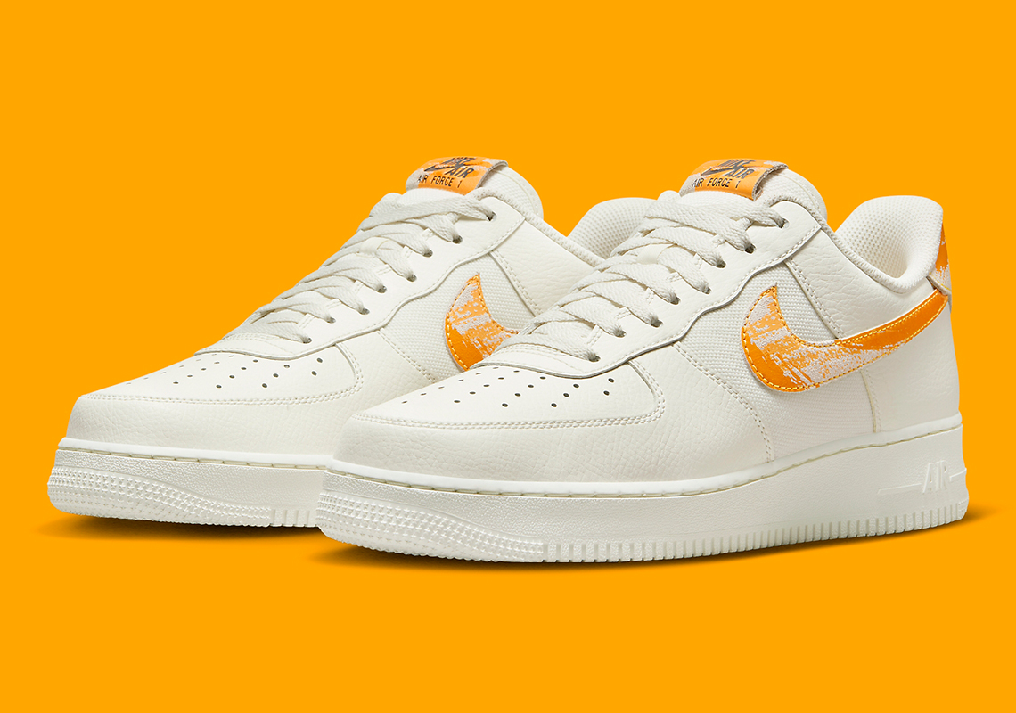Giày Nike Air Force 1 Low Off White và Orange với những đường nét táo bạo - 2