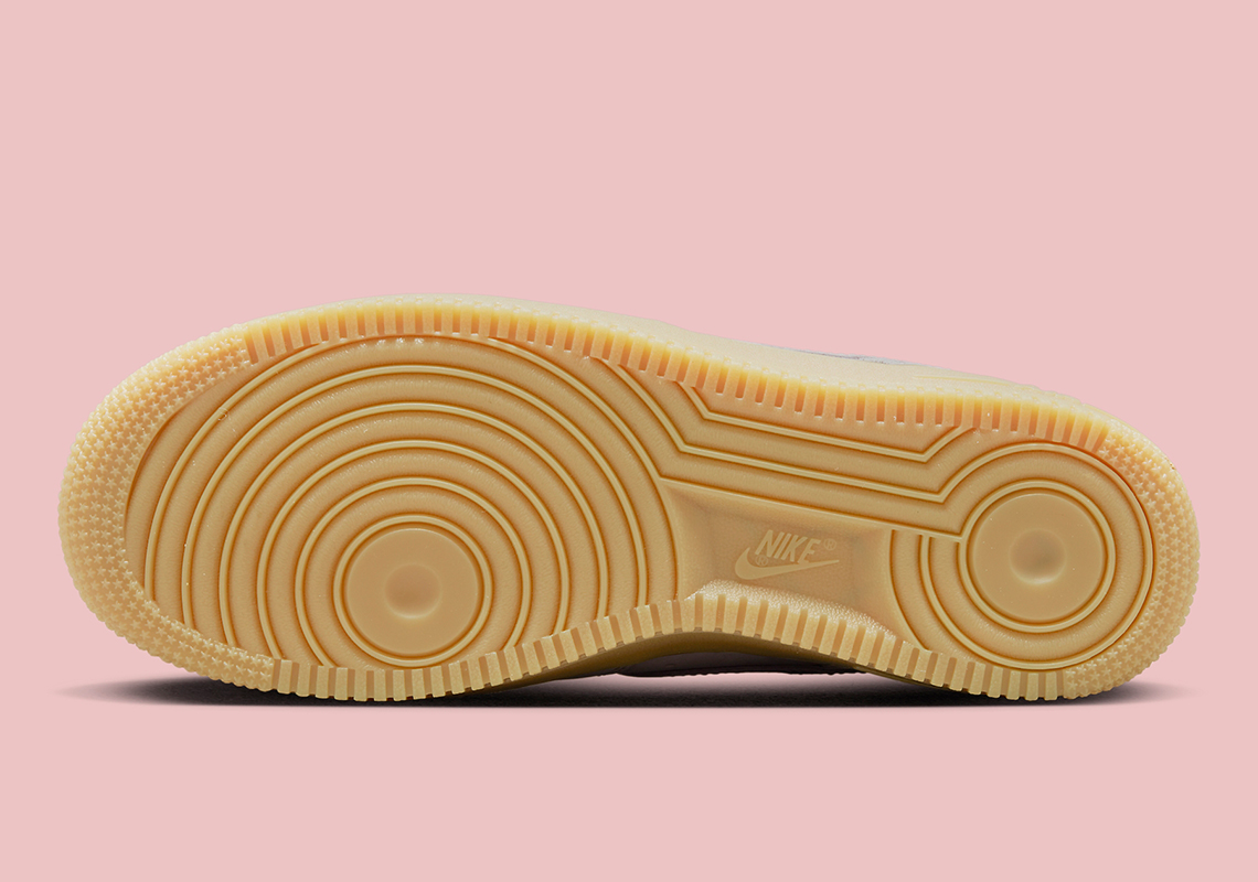 Giày Nike Air Force 1 Màu Hồng Nhạt Và Đế Gum - 6