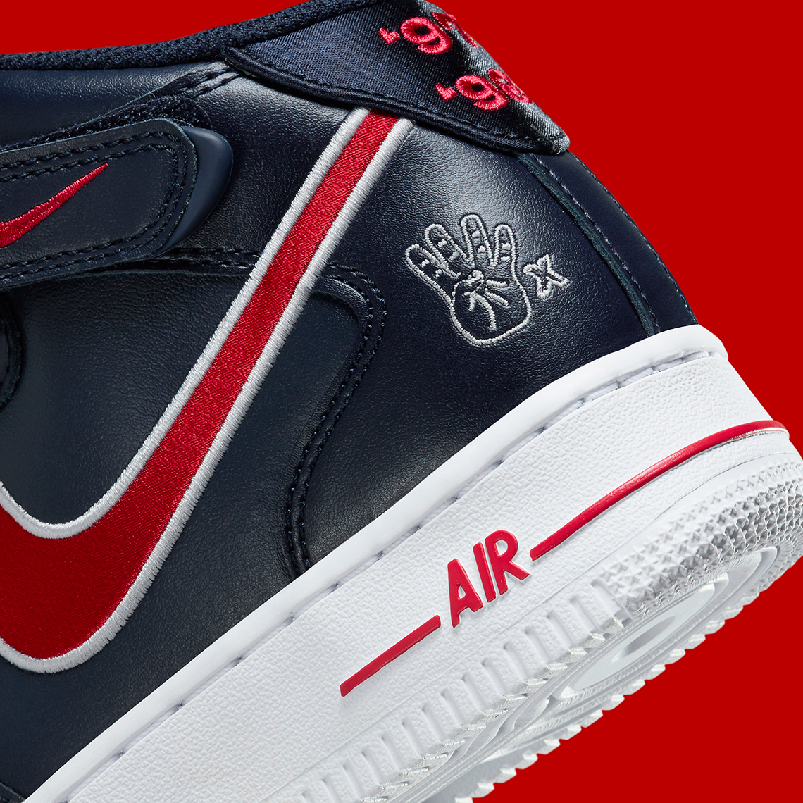 Giày Nike Air Force 1 Mid được khắc hoạ huy chương Four-Peat của Houston Comet - 8