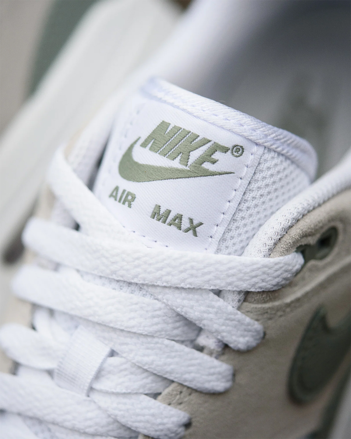 Giày Nike Air Max 1 Mica Green sắp ra mắt: Thông tin chi tiết và danh sách cửa hàng bán giày. - 4