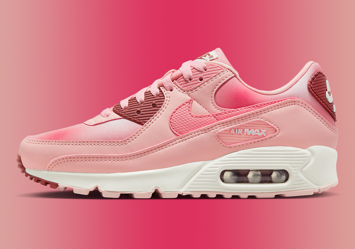 Giày Nike Air Max 90 được sơn màu Pink Blush - 1