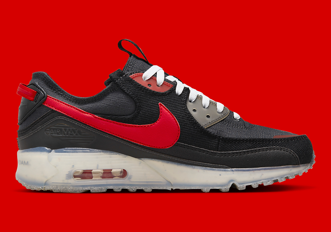Giày Nike Air Max 90 Terrascape xuất hiện trong màu đen và đỏ - 3