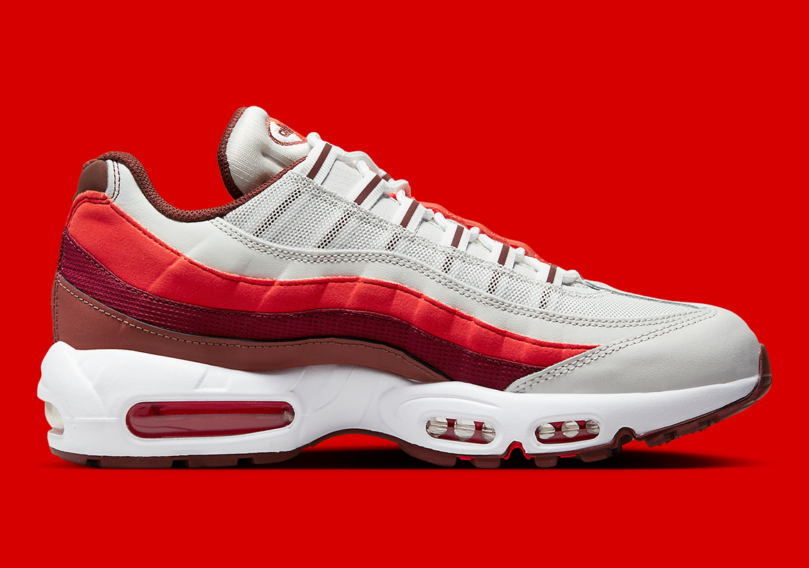 Giày Nike Air Max 95 phiên bản đỏ trắng mới ra mắt cho Air Max Day - 3